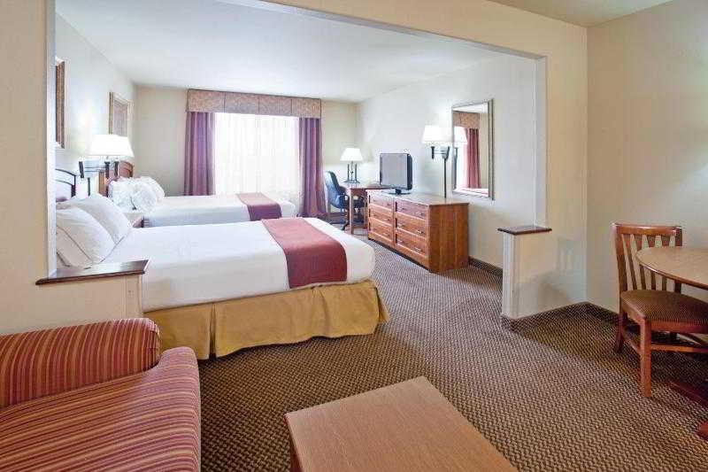 Holiday Inn Express Hotel & Suites Cedar City By Ihg Buitenkant foto