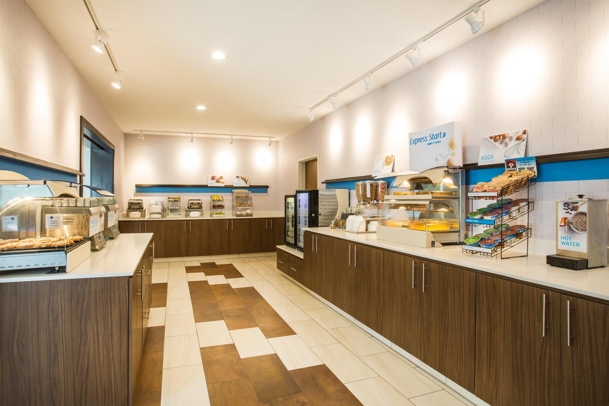 Holiday Inn Express Hotel & Suites Cedar City By Ihg Buitenkant foto