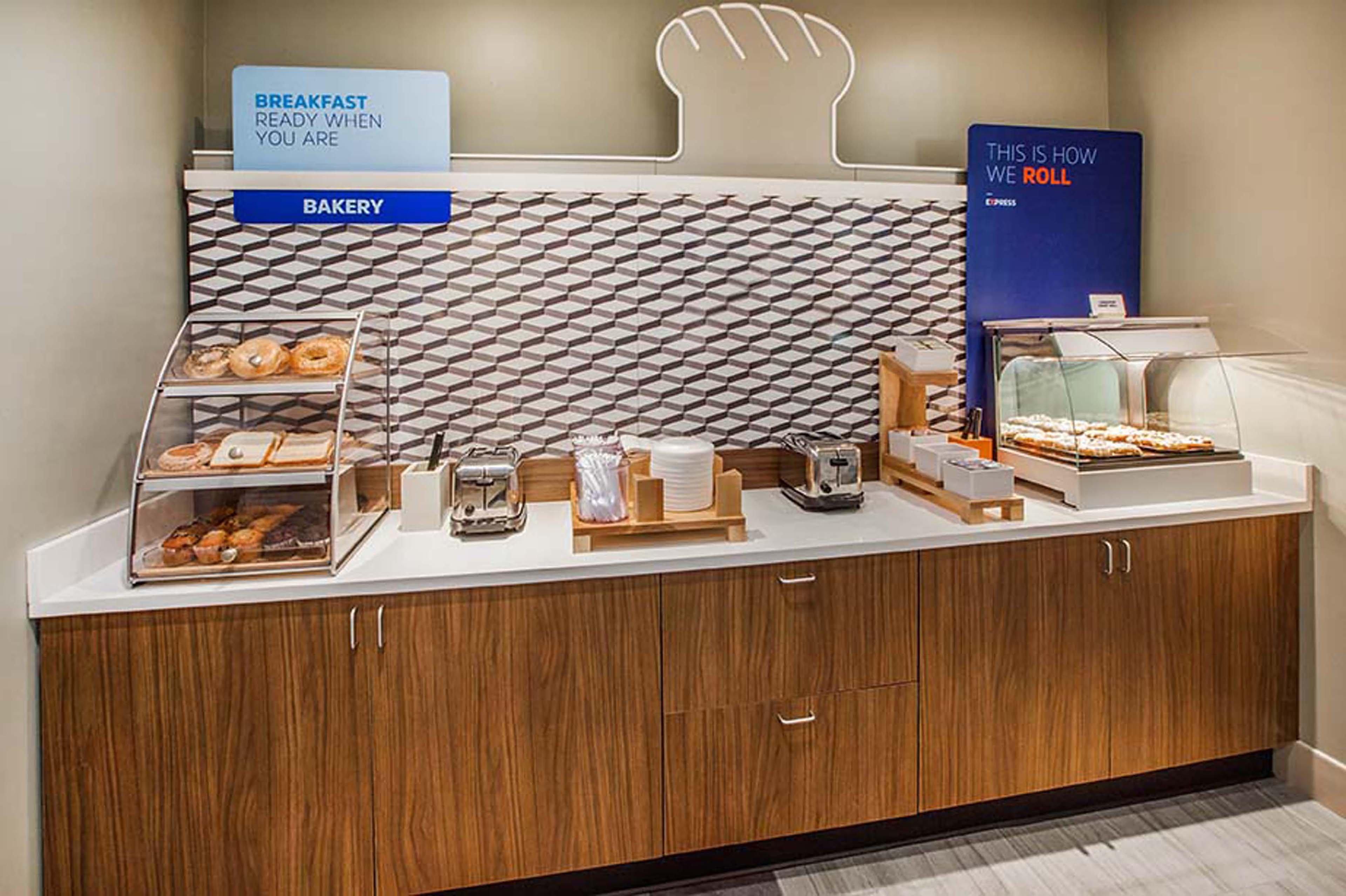 Holiday Inn Express Hotel & Suites Cedar City By Ihg Buitenkant foto