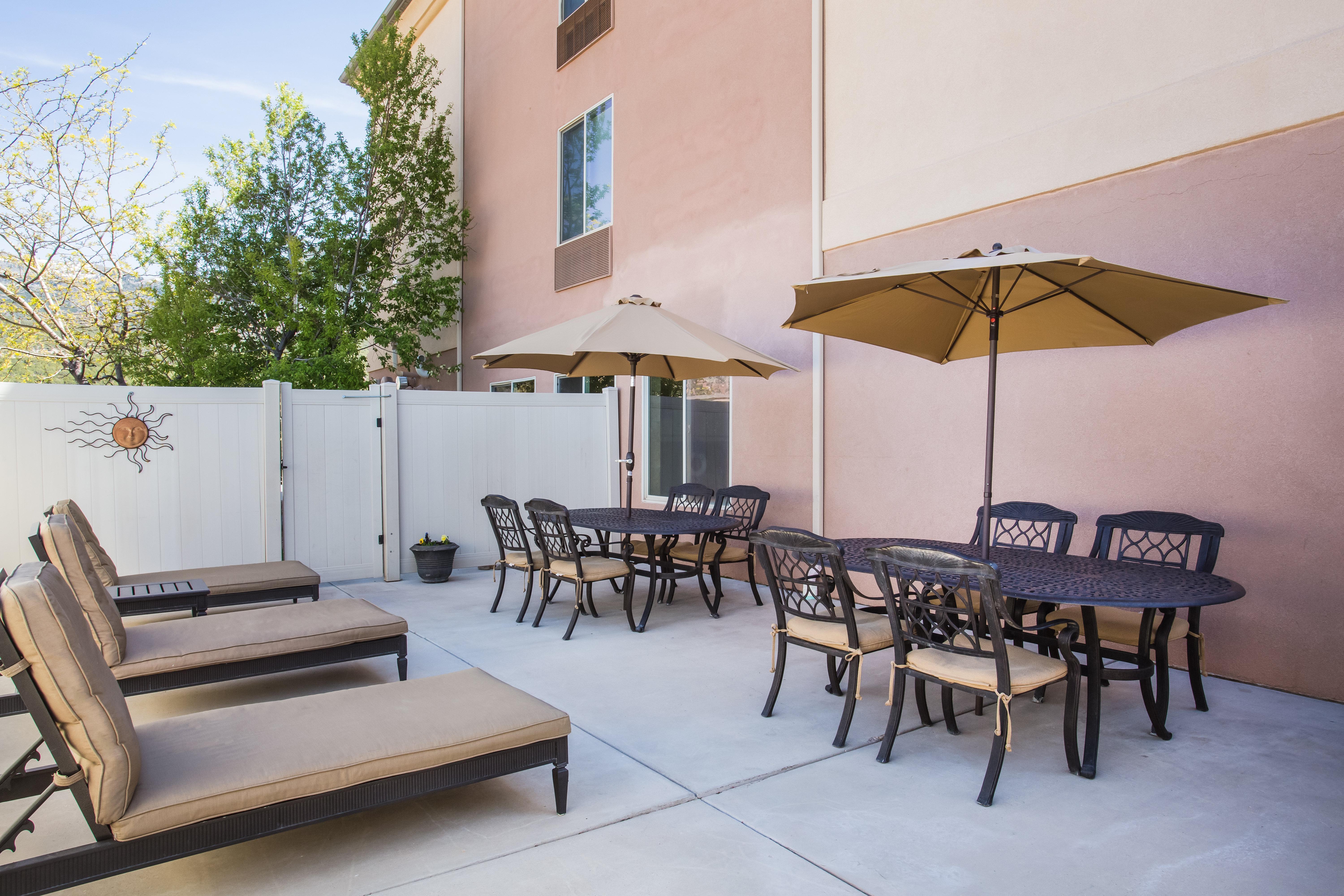 Holiday Inn Express Hotel & Suites Cedar City By Ihg Buitenkant foto